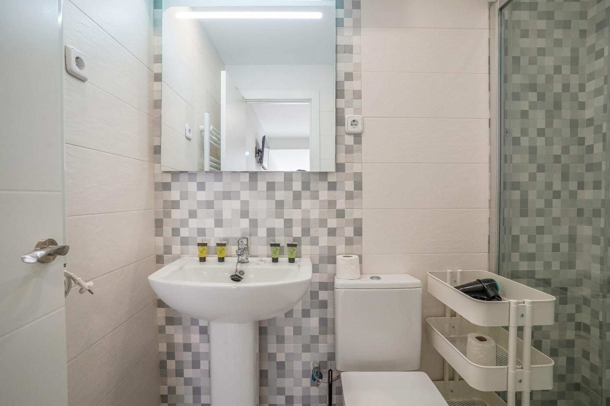 Modern Duplex-2Bedrooms 1.5Baths-Delicias มาดริด ภายนอก รูปภาพ